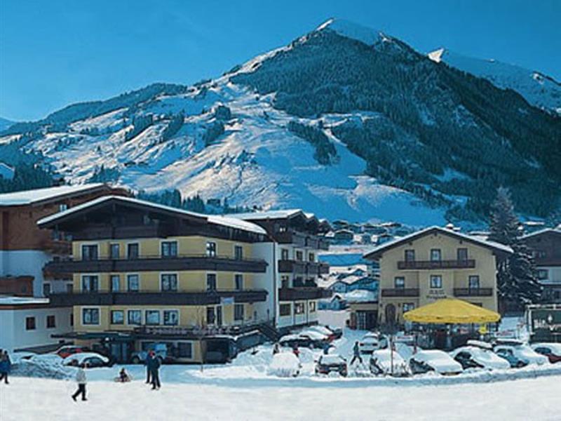 Hotel Alpina Заалбах-Хинтерглем Екстериор снимка